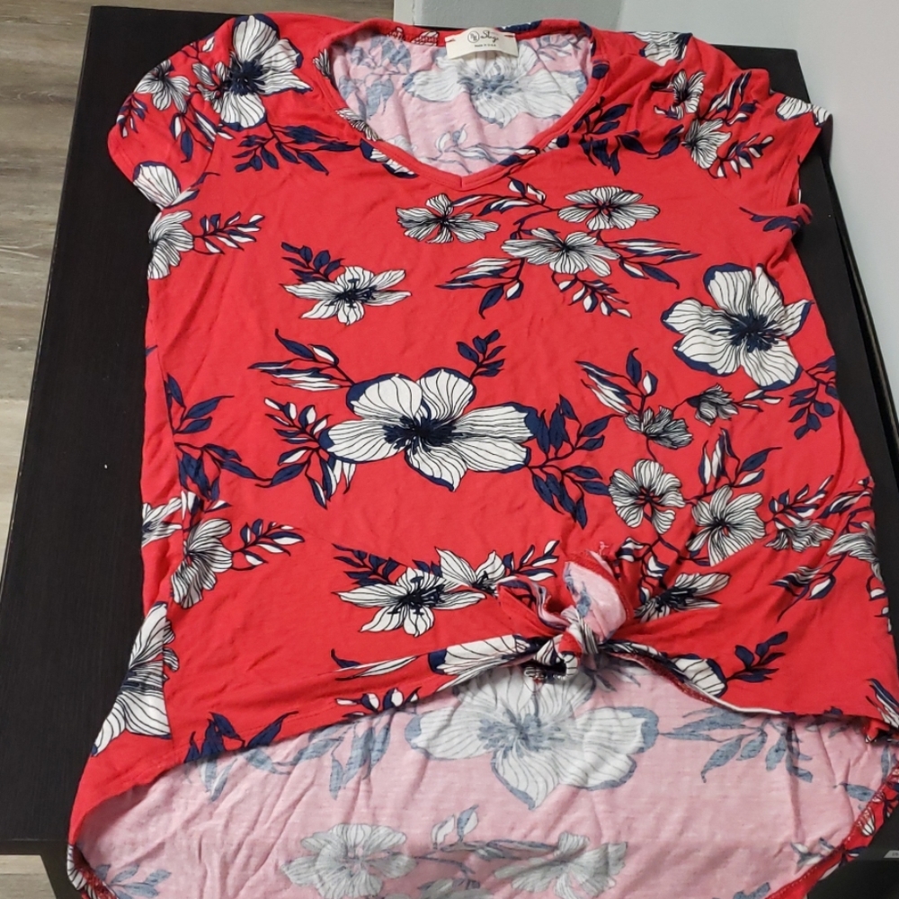 Hi low front knot tshirt